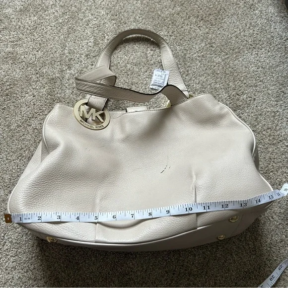 Michael Kors East West Fulton pebbled leather tote - Picture 11 of 13